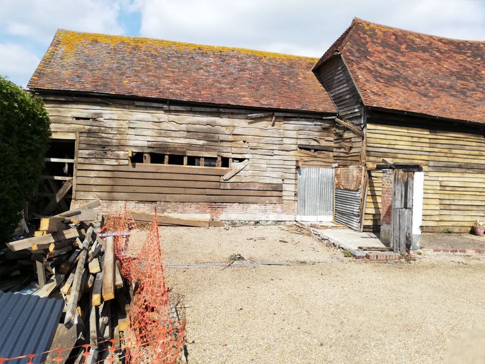 Oak clad garage Lyons Build Ltd